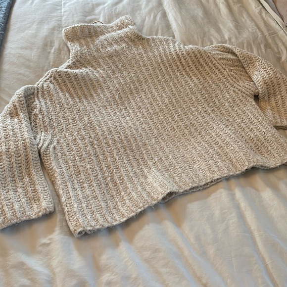 Free People sweater❤️ - Picture 1 of 7